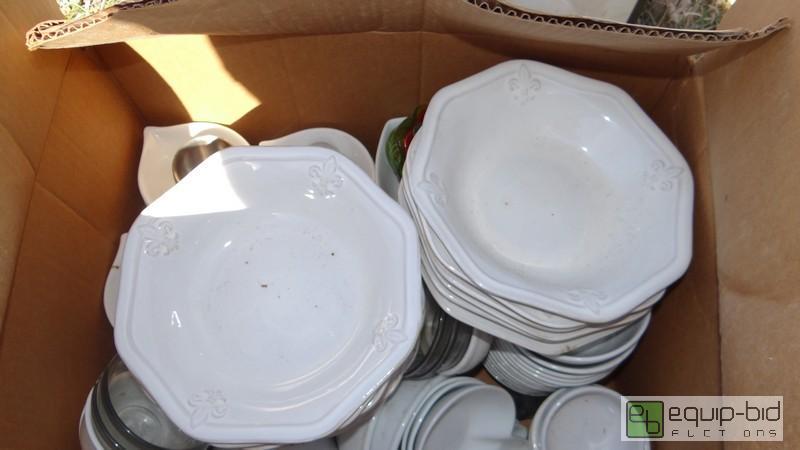 lot 745 image: Lot Of Dishes