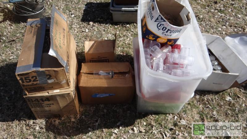 lot 755 image: Very Large Lot Of GlassPlastic Drinkware