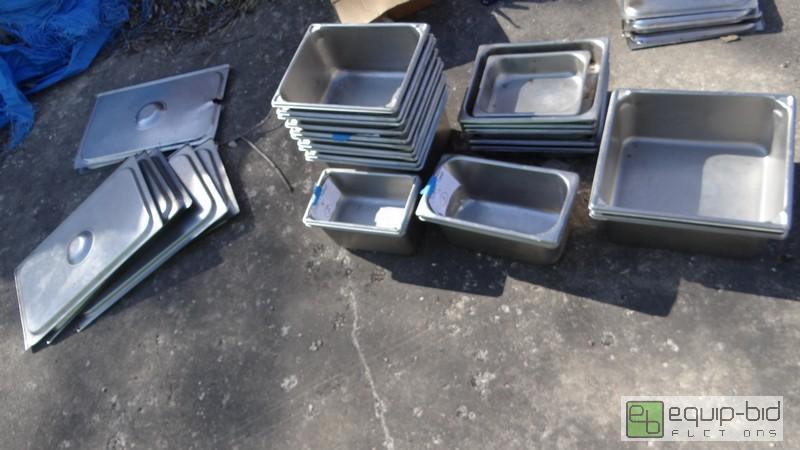 lot 767 image: Lot Of Stainless Inserts And Lids