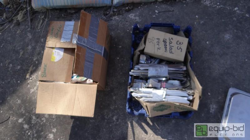 lot 768 image: Lot Of Flatware