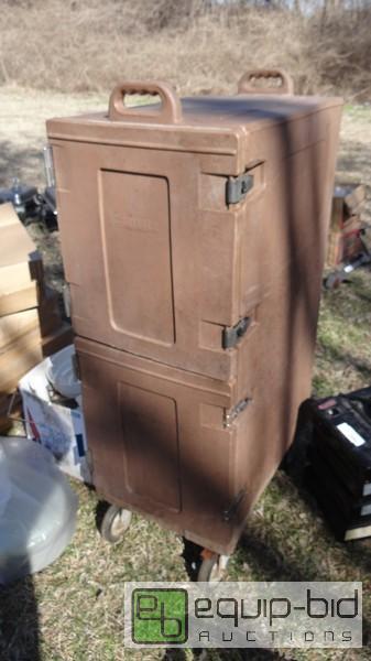 lot 770 image: Small Double Catering Comtainer