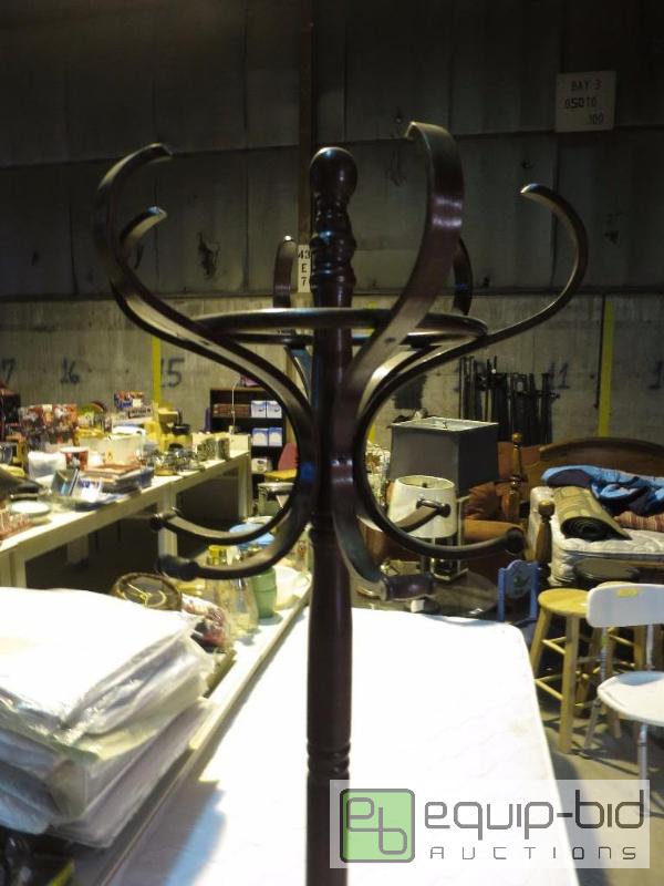lot 116 image: Coat rack