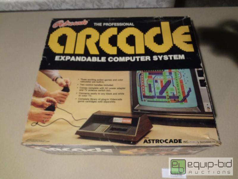 lot 121 image: Vintage Gaming System