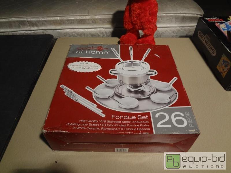 lot 131 image: Fondue dish set