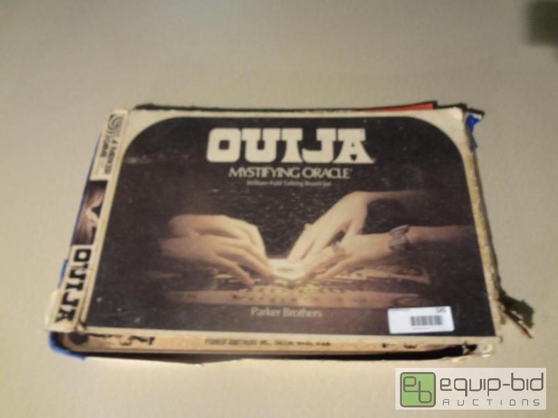 lot 145 image: Vintage Ouija board