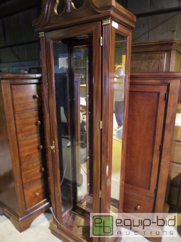 lot 16 image: GLASS CABINET