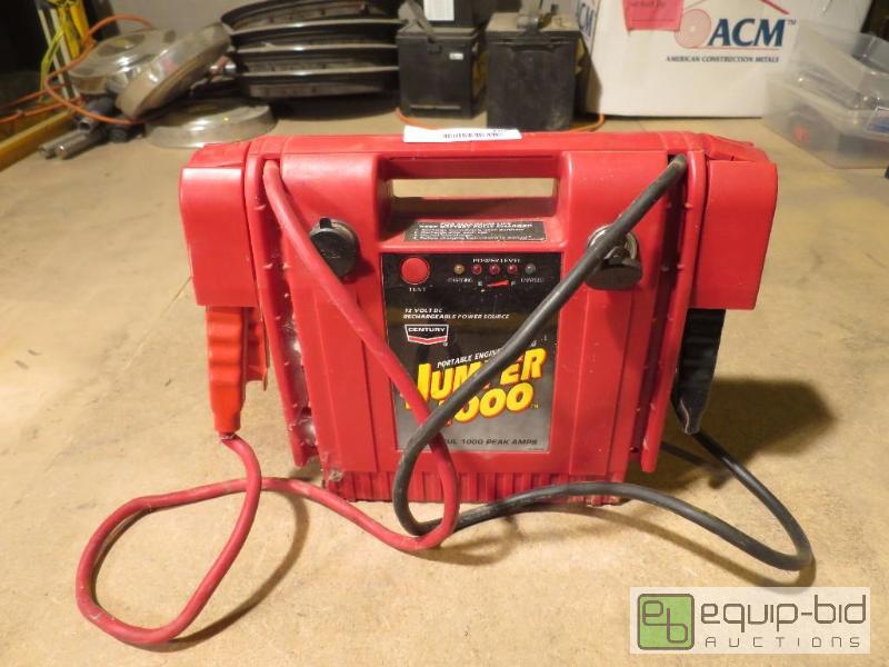 lot 186 image: Jump Charger