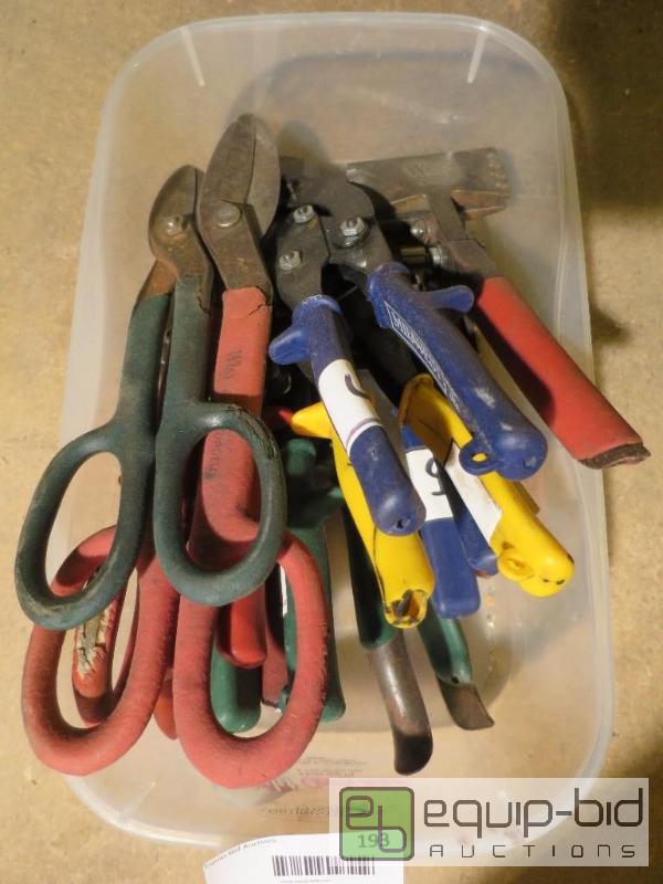 lot 193 image: Tub of tool lot