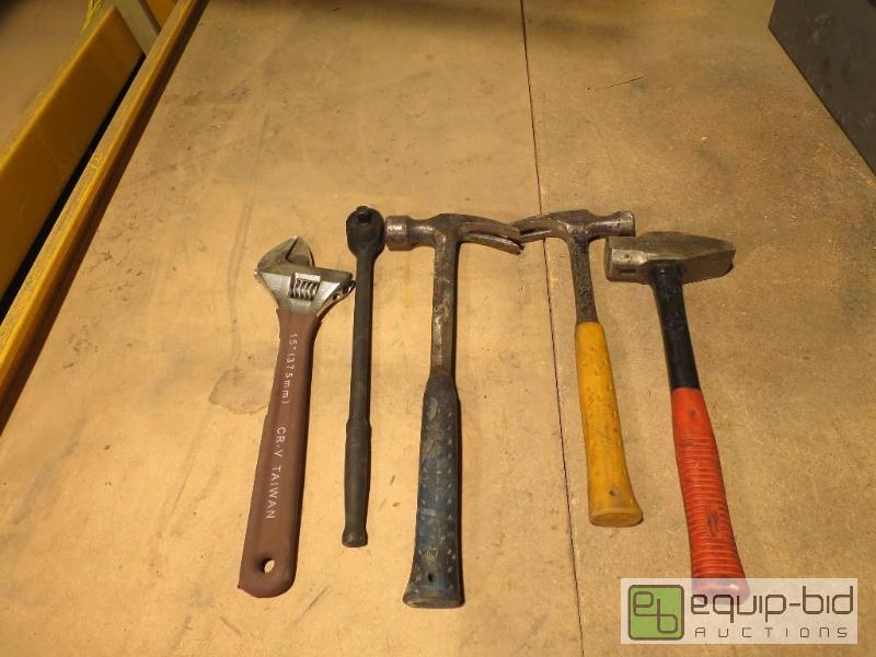lot 202 image: Large Lot of Hammers