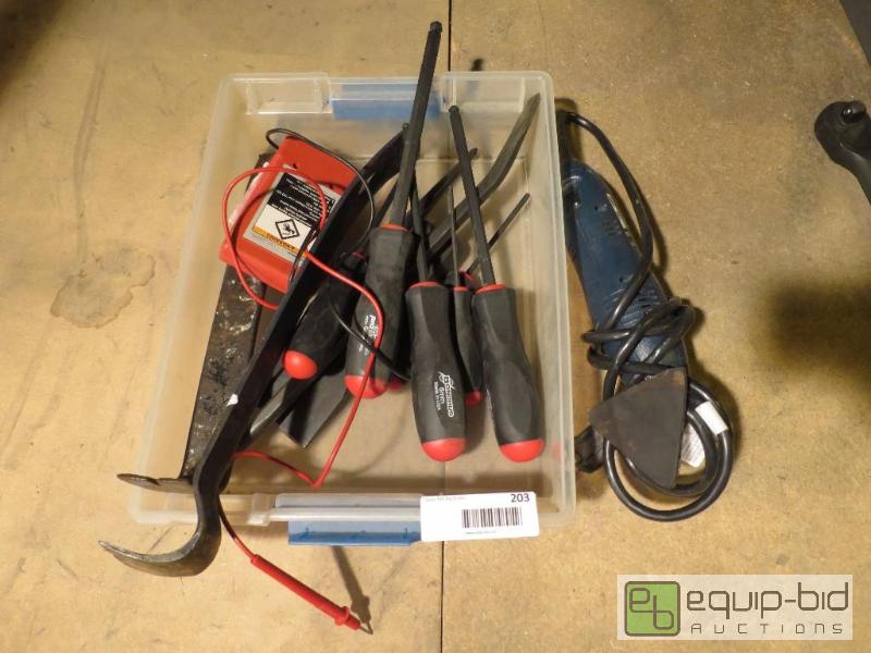 lot 203 image: Tool lot
