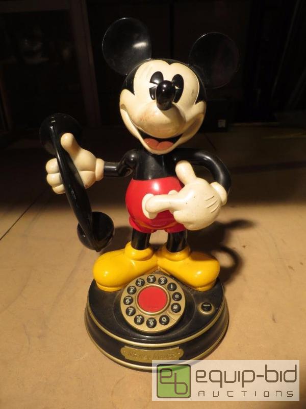 lot 222 image: Vintage mickey mouse phone