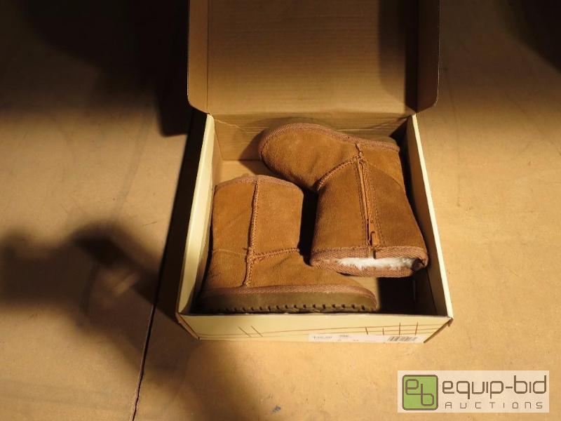 lot 234 image: Zodiac Kids Boots Size 5
