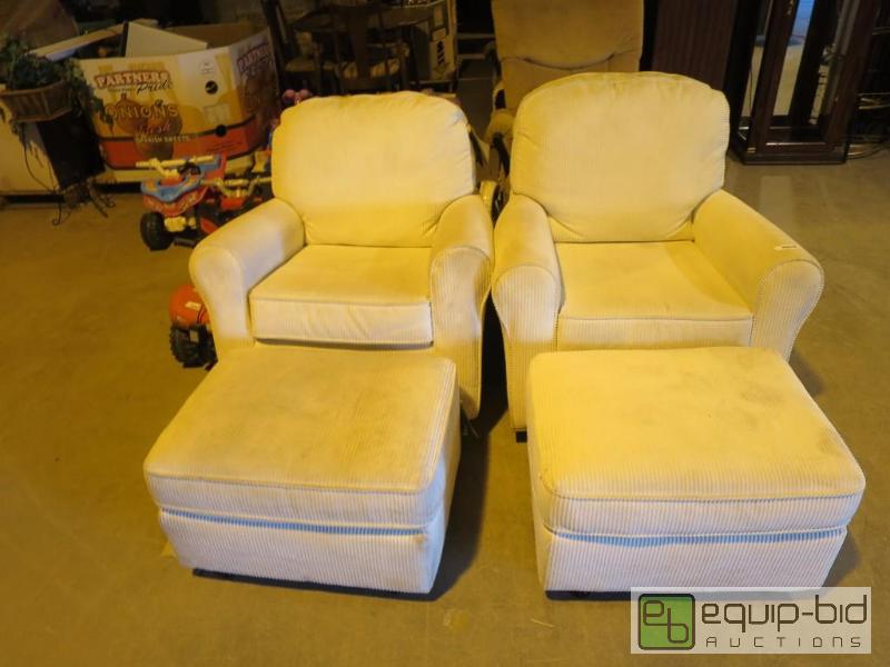 lot 24 image: Cloth chairs with pedestals