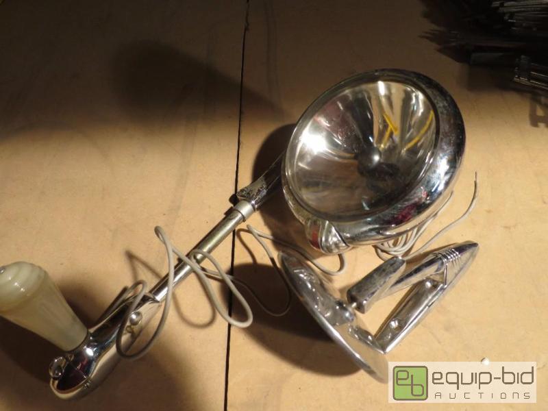 lot 240 image: Vintage spot light