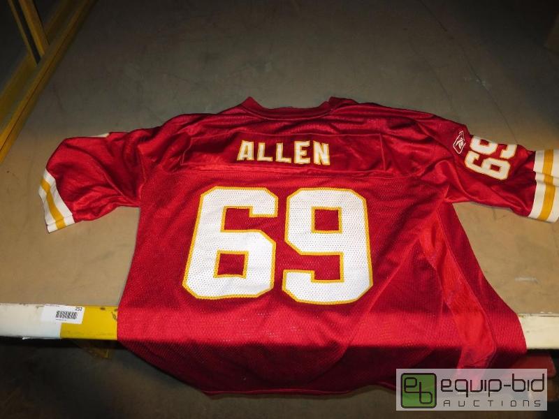 lot 252 image: Marcus Allen Jersey Size Medium