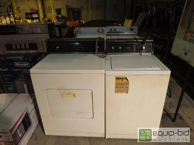 lot 33 image: Washer and  dryer