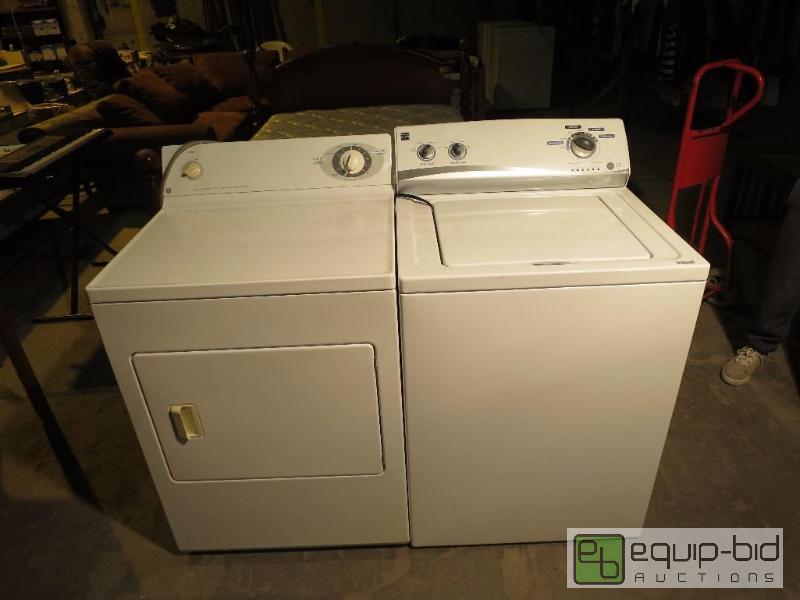 lot 34 image: Washer and dryer