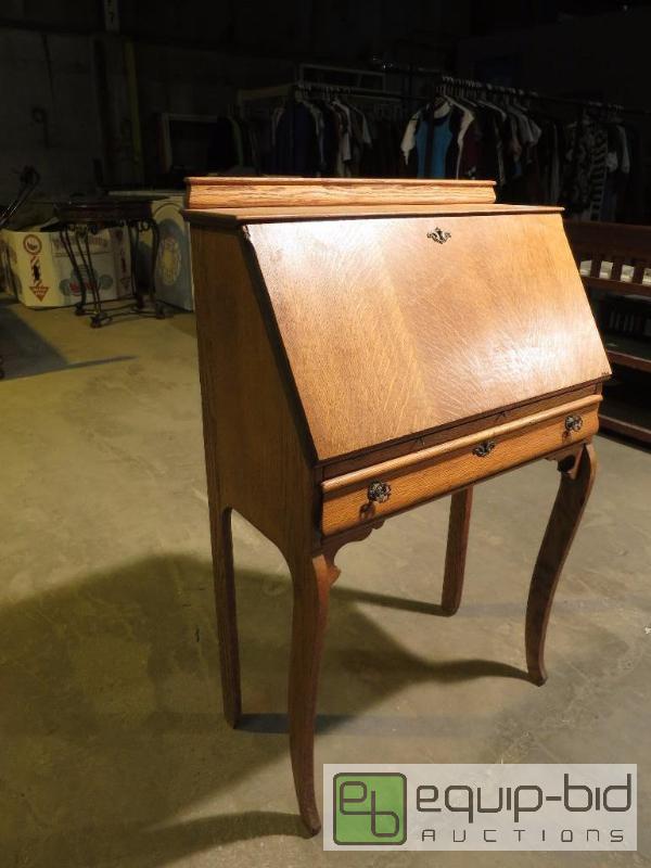 lot 38 image: Secretary desk