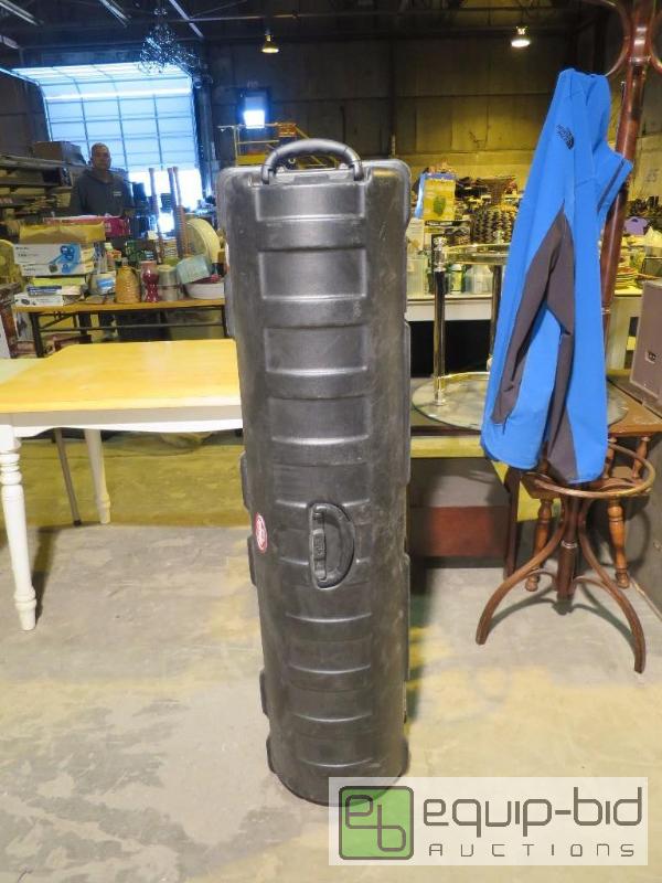 lot 63 image: HARD SHELL CASE