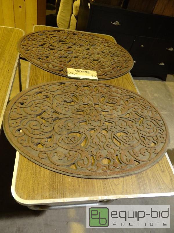 lot 683 image: DOOR MATS