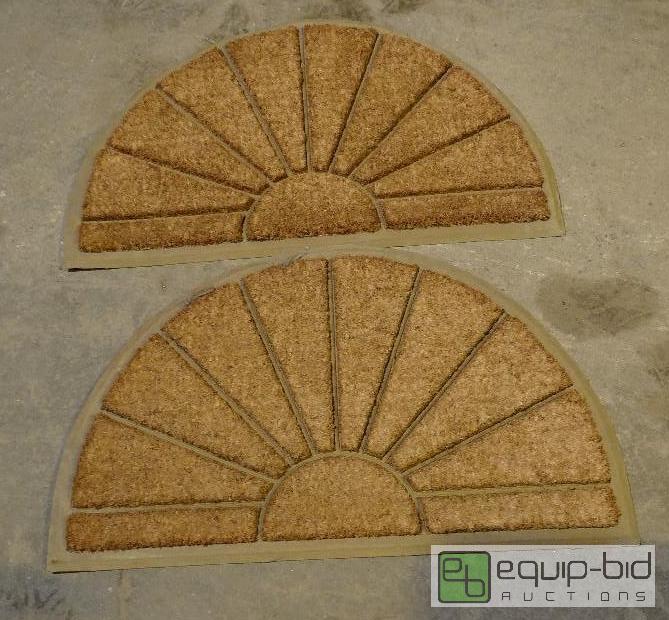 lot 686 image: DOOR MATS