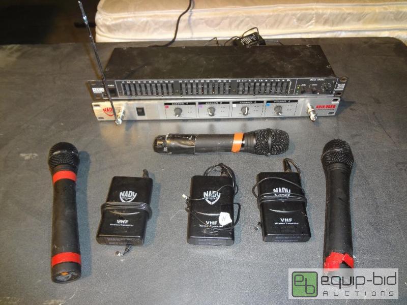 lot 86 image: WIRELESS MICROPHONE SYSTEM