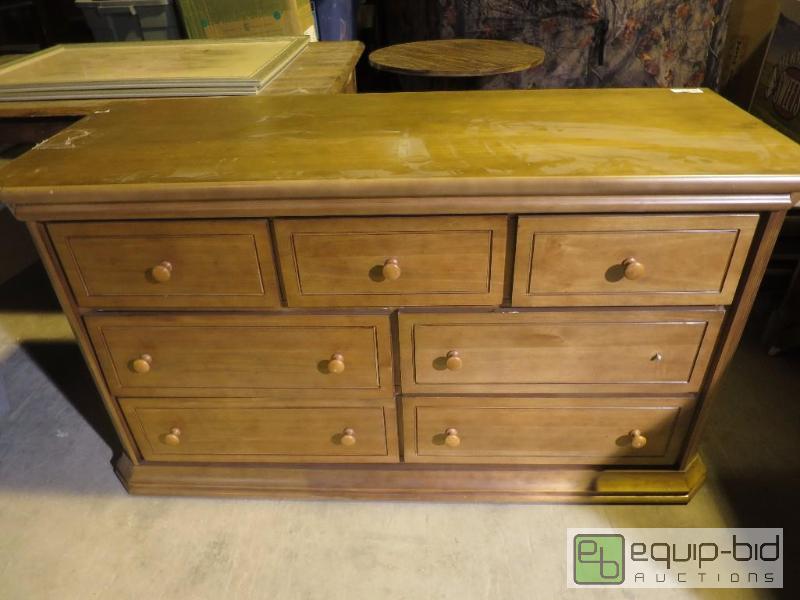 lot 9 image: Natural Wood Dresser