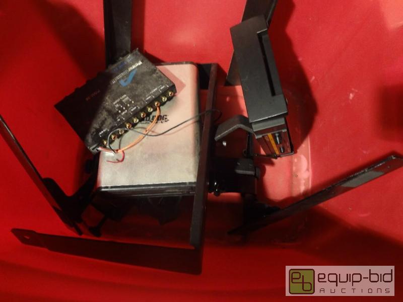 lot 92 image: BRACKETS FOR LIGHTING