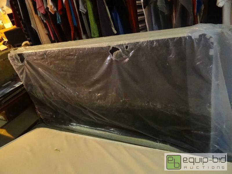 lot 4093 image: Twin Box Spring Still In Plastic