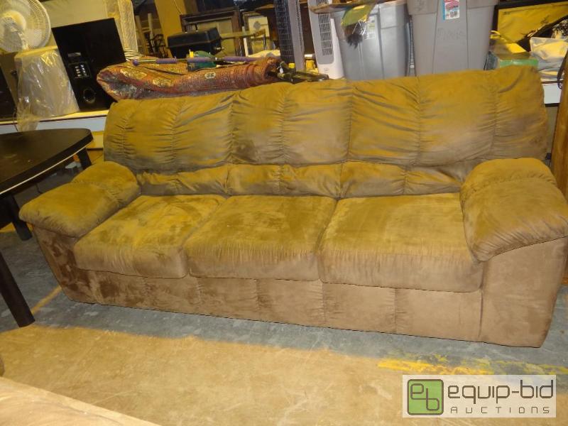 lot 4109 image: Tan Color Couch