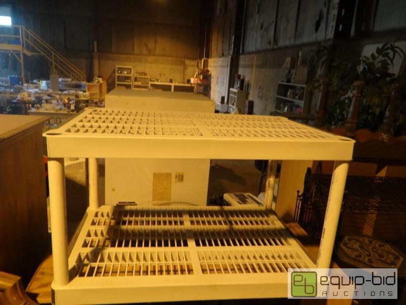 lot 4151 image: Rubbermaid 2 Tier Plastic Storage Shelf