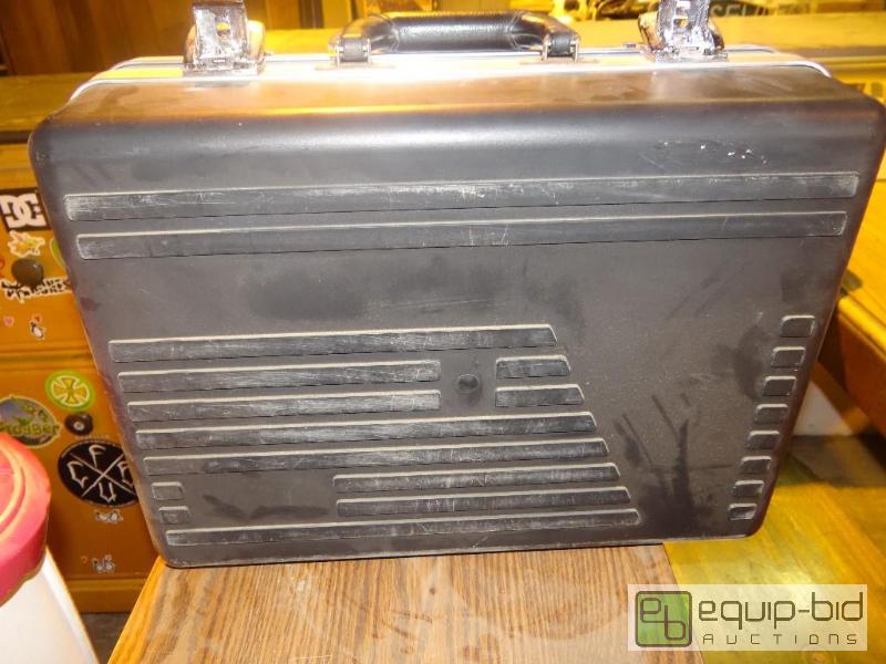lot 4175 image: Nice Black Case w Foam Protective Padded Inside