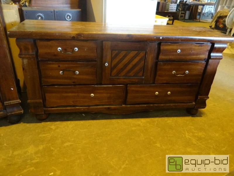 lot 4181 image: Nice Dark Wood Dresser