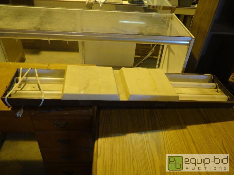 lot 4187 image: Ceiling Hung Fluorescent Lighting