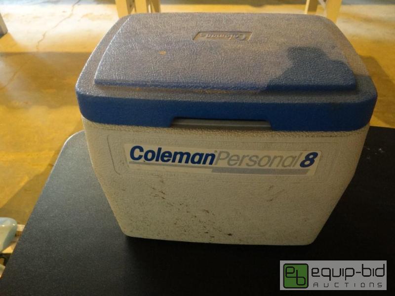 lot 4205 image: Coleman Personal Cooler