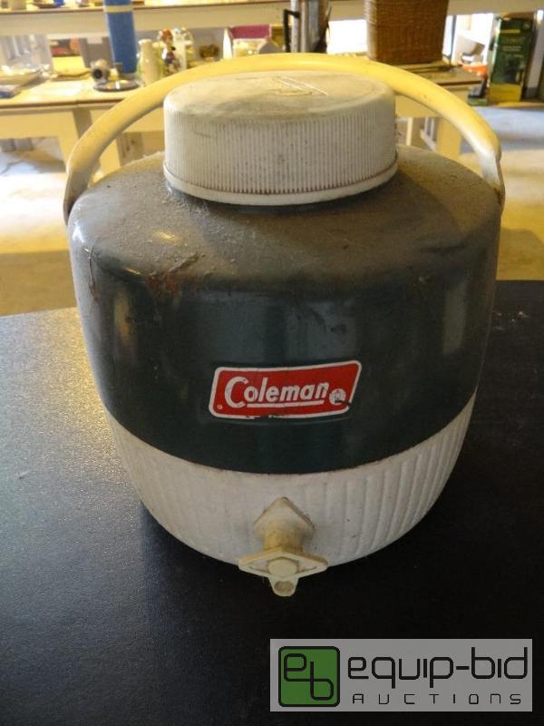 lot 4208 image: Coleman Portable Therman w Spout