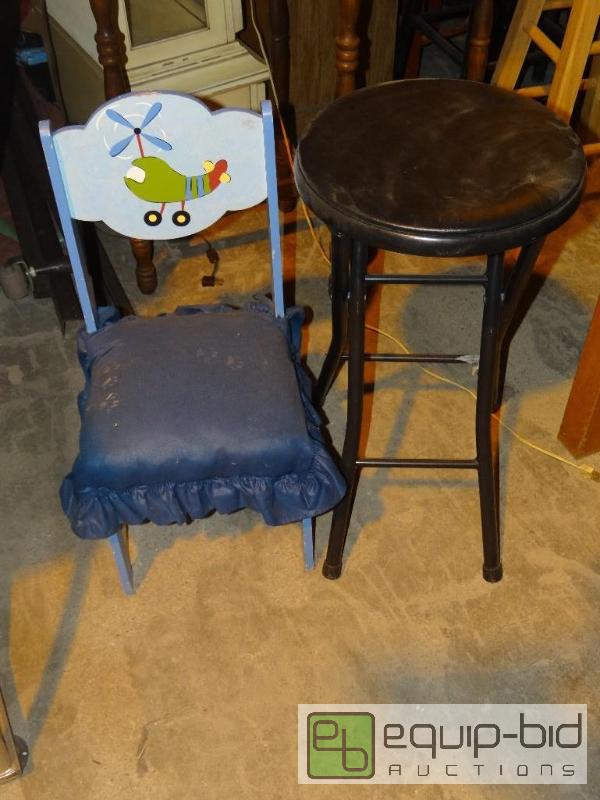 lot 4220 image: Kids Chair & Black Bar Stool