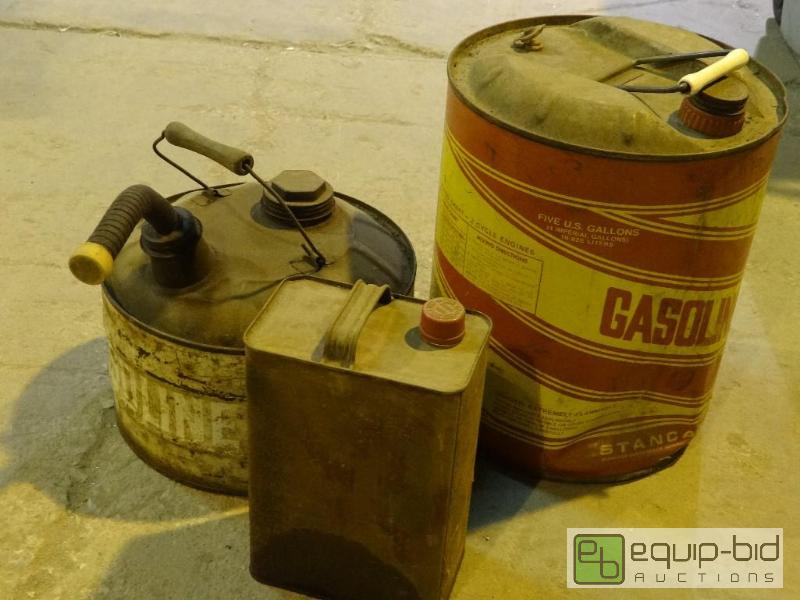 lot 4247 image: Lot of 3 Old Gas Tins