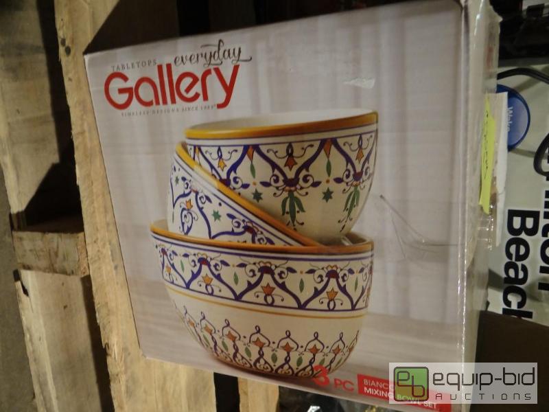 lot 4262 image: Gallery Bowls