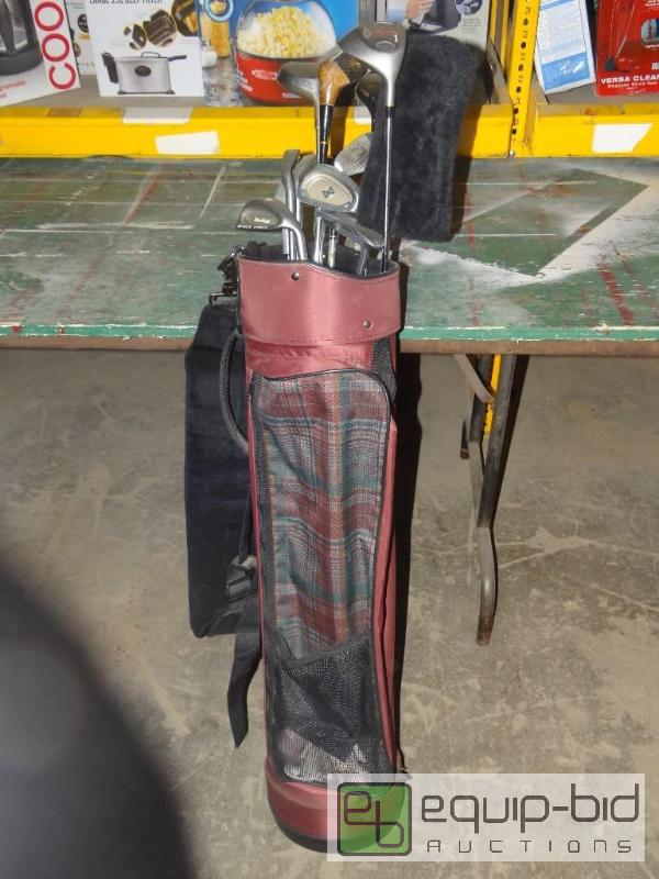lot 4283 image: Golf Set