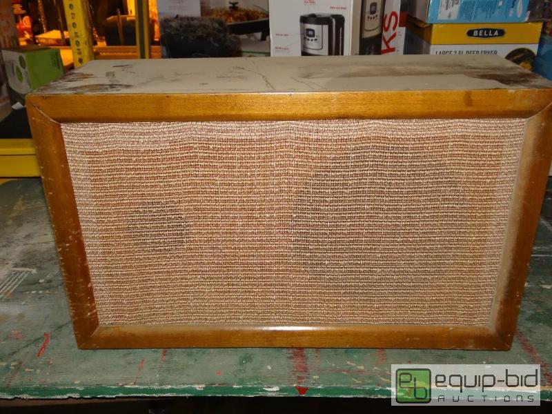 lot 4285 image: Vintage Speaker
