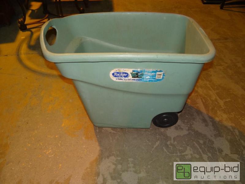 lot 4287 image: Gardening Tub On Wheels