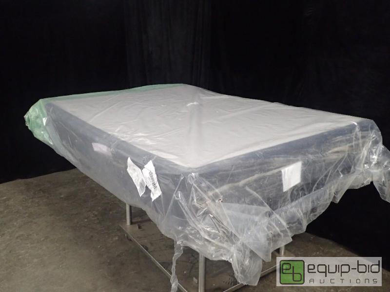 lot 226 image: Sealy Full Size Box Spring