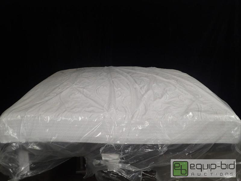 lot 232 image: Serta IComfort Savant Everfeel King Size Mattress