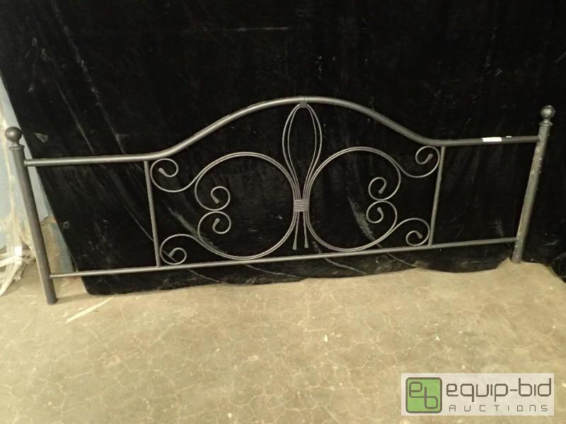 lot 242 image: Ornate Steel HeadFoot Board