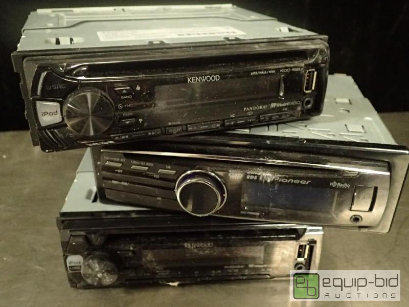 lot 314 image: Lot of Three Car CD Players