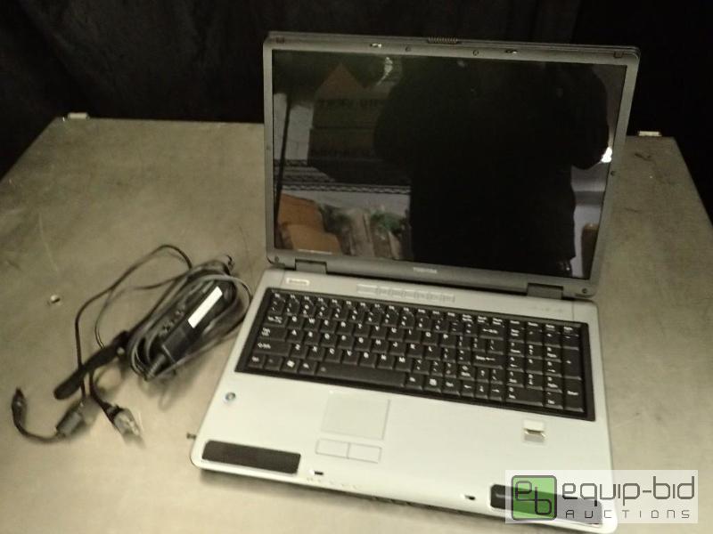 lot 329 image: Toshiba Satellite Laptop Computer