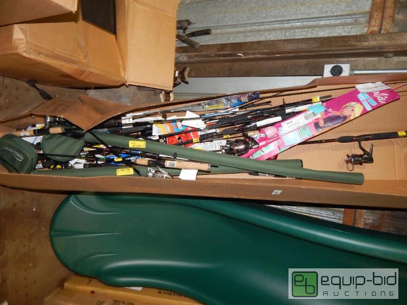lot 5842 image: Lot of Store Return and or Overstock Fishing Poles untested inspect