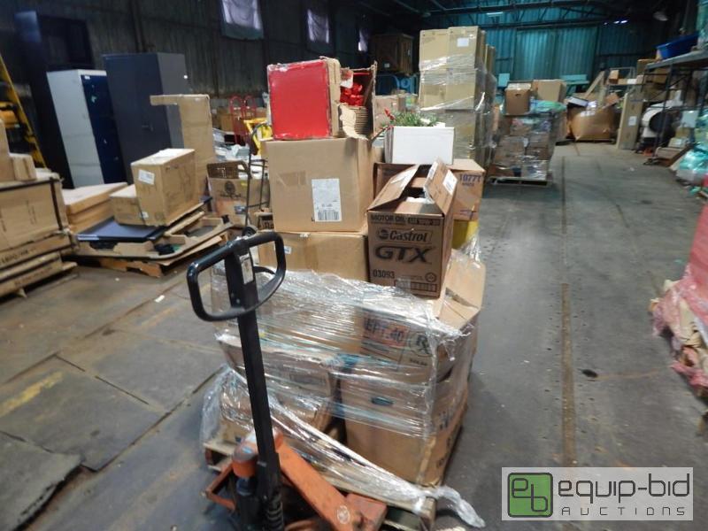 lot 5844 image: Lot of Holiday Store Return and or Overstock untested inspect