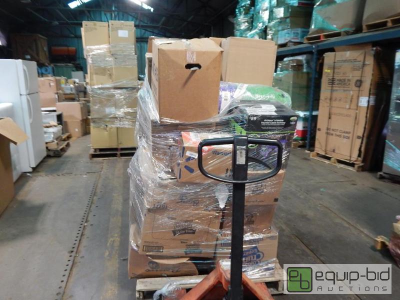 lot 5845 image: Lot of Holiday Store Return and or Overstock untested inspect
